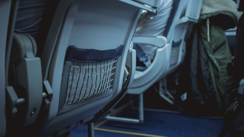 Plane seat pocket